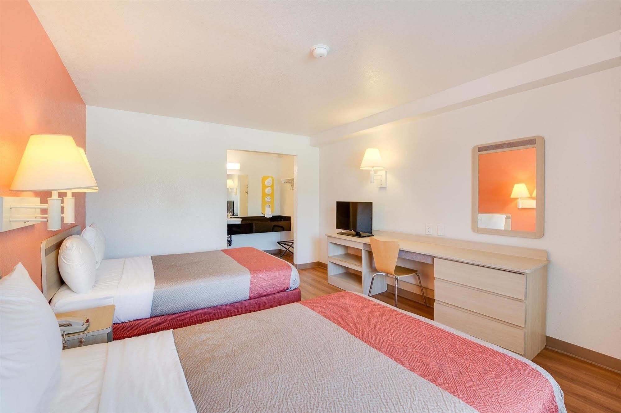Motel 6-Columbia, Sc - West Экстерьер фото